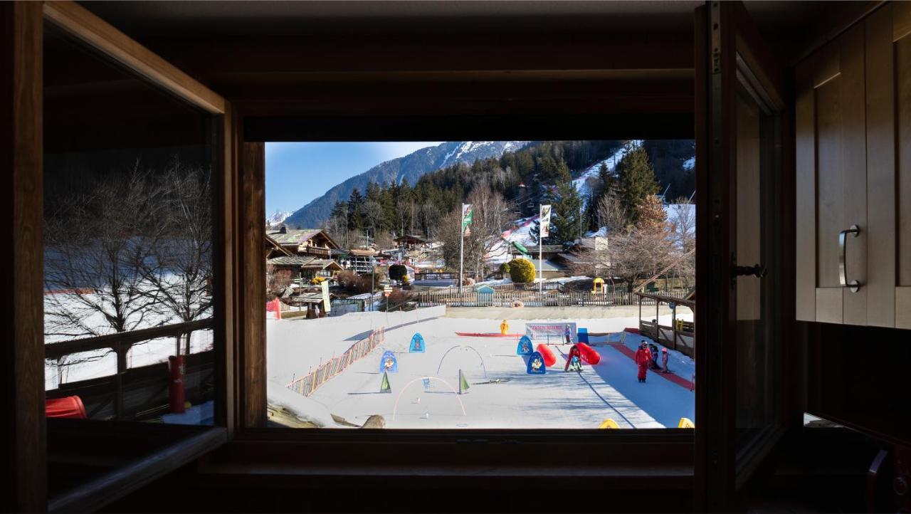 Appartement Le Galetas Des Planards Chamonix Exteriör bild